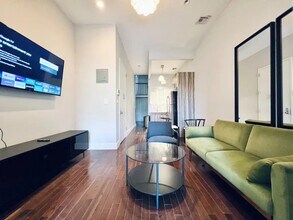 Furnished room/NOT APARTMENT in Brooklyn, NY - Foto de edificio - Building Photo