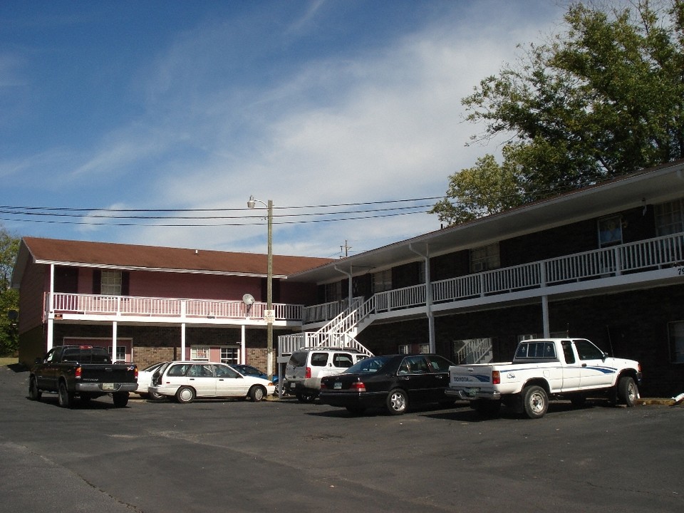 795 6th St in Cleveland, TN - Building Photo