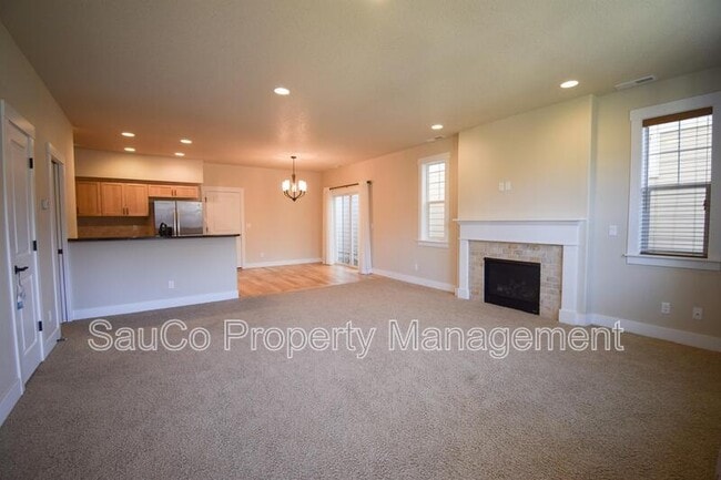 322 SW Marsuda Terrace in Beaverton, OR - Building Photo - Building Photo