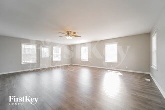 308 Eisenhower Dr in Ashland City, TN - Building Photo - Building Photo