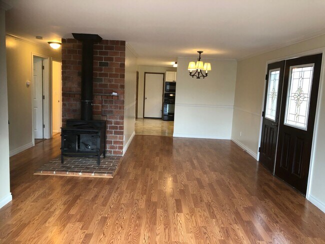 19857 Hamilton Ct NE in Poulsbo, WA - Foto de edificio - Building Photo