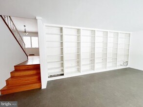 450 Linden Ave in Doylestown, PA - Foto de edificio - Building Photo