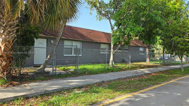 property at 1401 NW 1st Ave