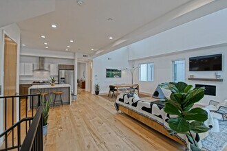 519 N Gertruda Ave in Redondo Beach, CA - Building Photo - Building Photo