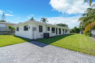 305 De Carie St in Delray Beach, FL - Building Photo - Building Photo