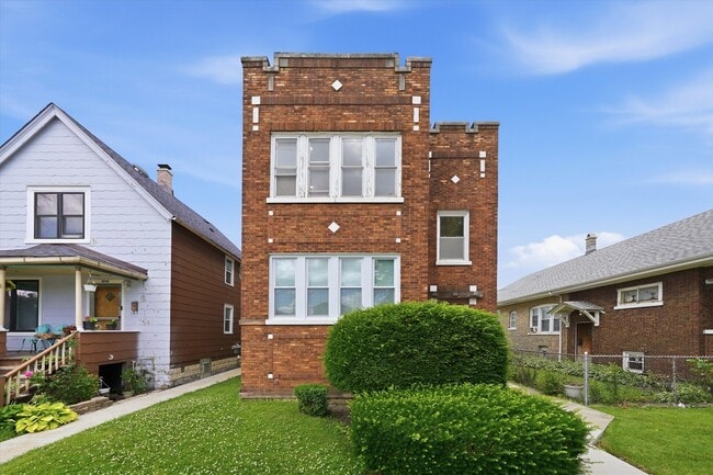 property at 3244 W 62nd Pl