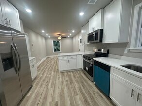 5116 Sargent St in Forest Park, GA - Building Photo - Building Photo