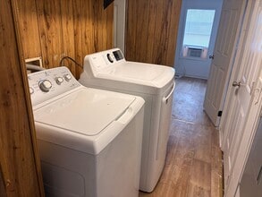 1083 Pasture Branch Rd in Rose Hill, NC - Building Photo - Building Photo