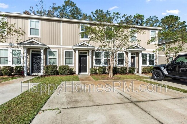 213 Alston St in Summerville, SC - Foto de edificio - Building Photo