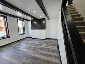 2708 Cobden St in Pittsburgh, PA - Building Photo