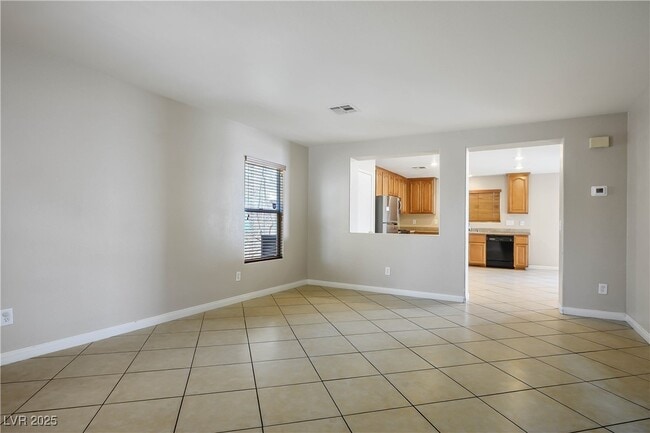 4928 Secret Rock St in Las Vegas, NV - Building Photo - Building Photo