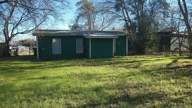 216 Southside Dr in Killeen, TX - Foto de edificio - Building Photo