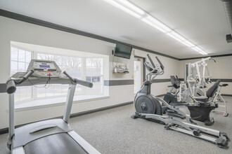 Hollow Creek IV Apartments in Peoria, IL - Building Photo - Interior Photo