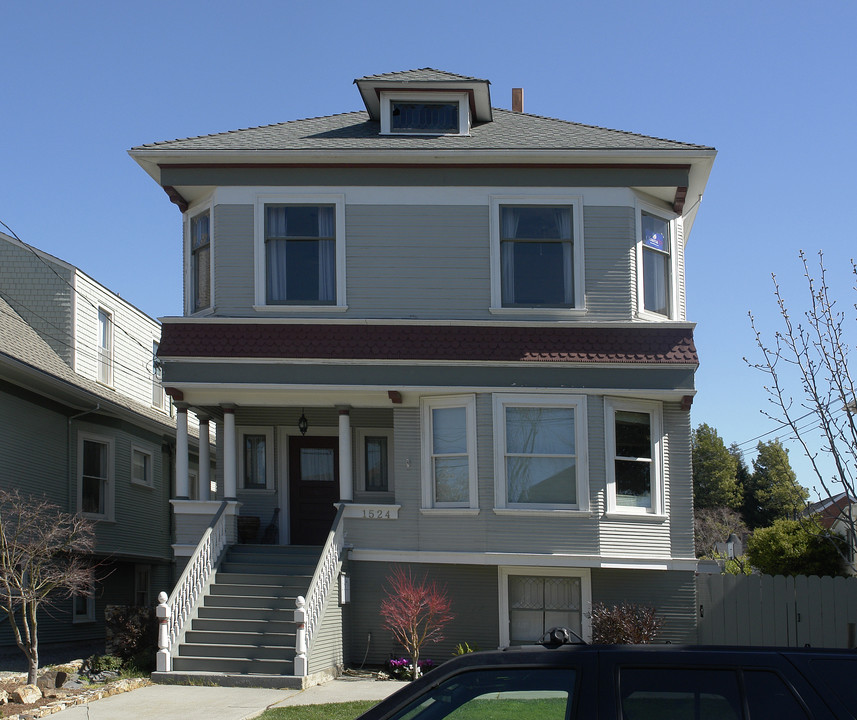 1524 Morton St in Alameda, CA - Foto de edificio