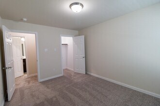 572 Ruthye Ln in Pilot Point, TX - Building Photo - Building Photo