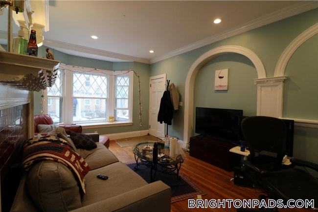 11 Orkney Rd in Boston, MA - Building Photo - Building Photo