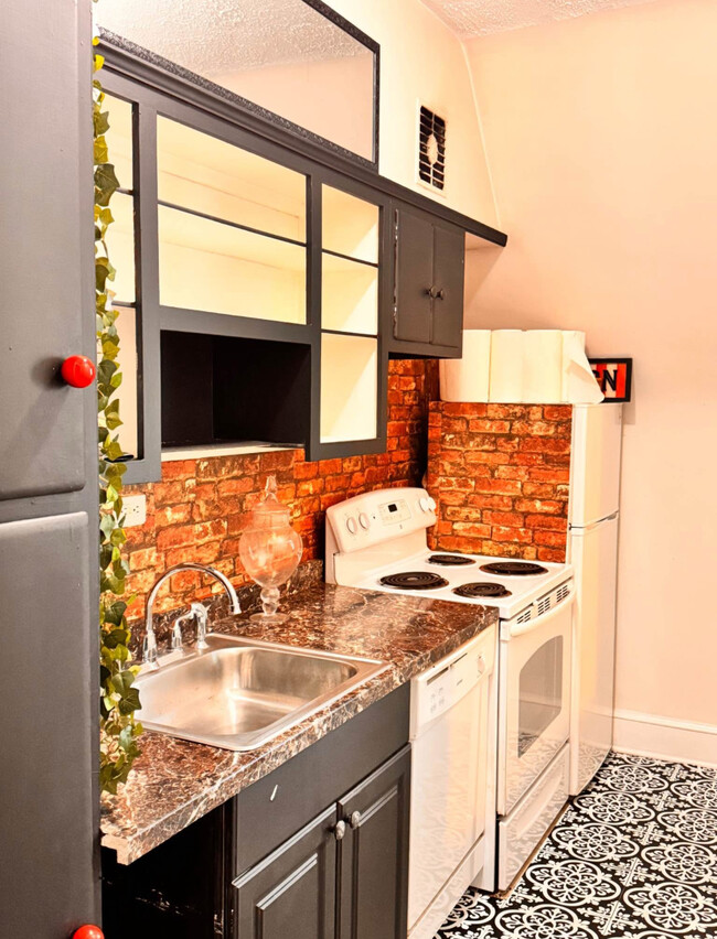 1821 M St NW, Unit 4