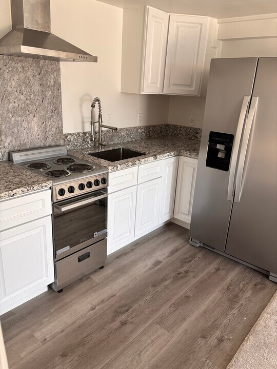 902 S Agate St, Unit B in Anaheim, CA - Building Photo