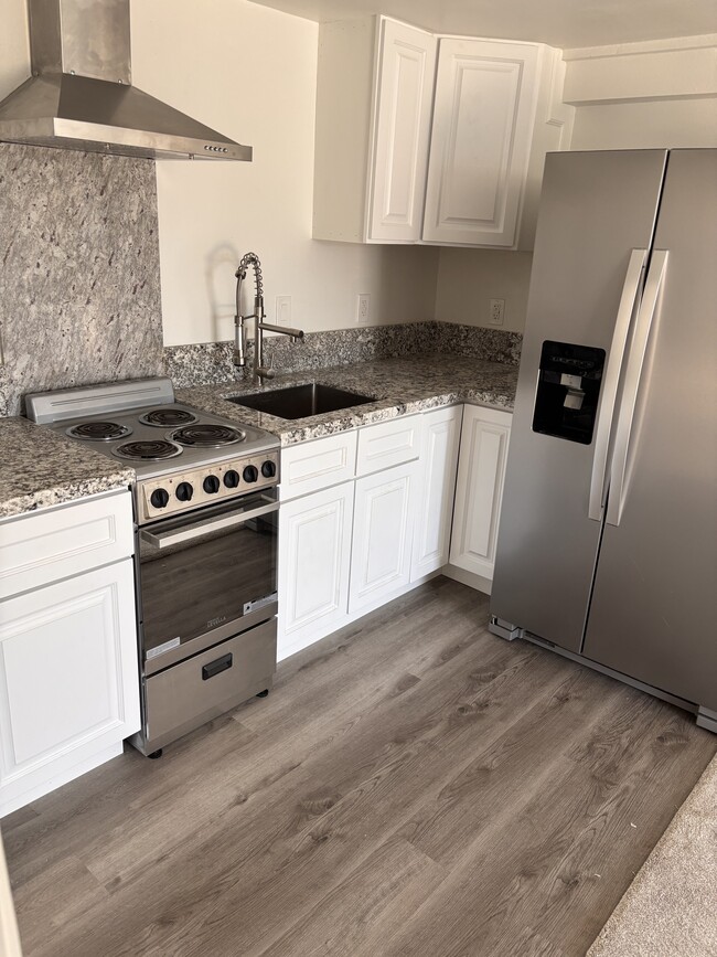 902 S Agate St, Unit B