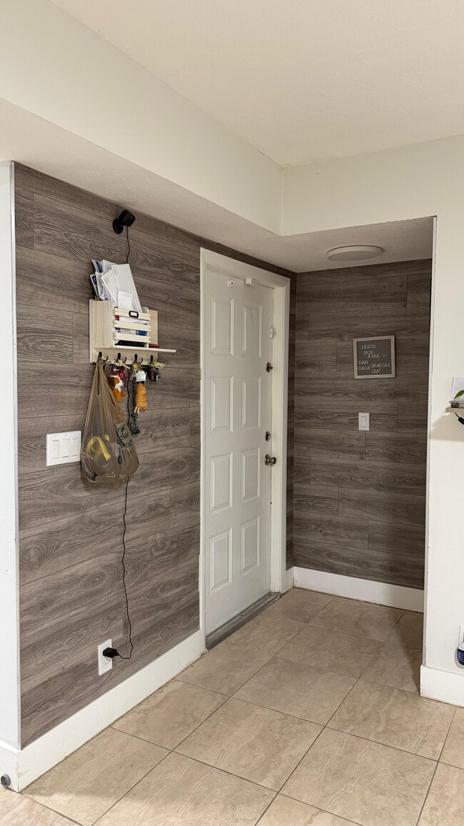 12055 Royal Palm Blvd, Unit 12055 #4J in Coral Springs, FL - Foto de edificio - Building Photo