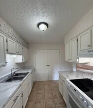 6190 Carroll Cv W in Horn Lake, MS - Foto de edificio - Building Photo