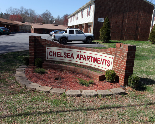 Chelsea Apartments in Belmont, NC - Building Photo - Building Photo