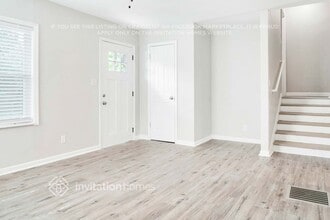 982 Hutchens Rd SE in Atlanta, GA - Foto de edificio - Building Photo