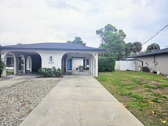 523 SE 24th Ave in Cape Coral, FL - Building Photo - Building Photo