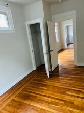 394 Shelton Ave, Unit 1 in New Haven, CT - Building Photo - Building Photo