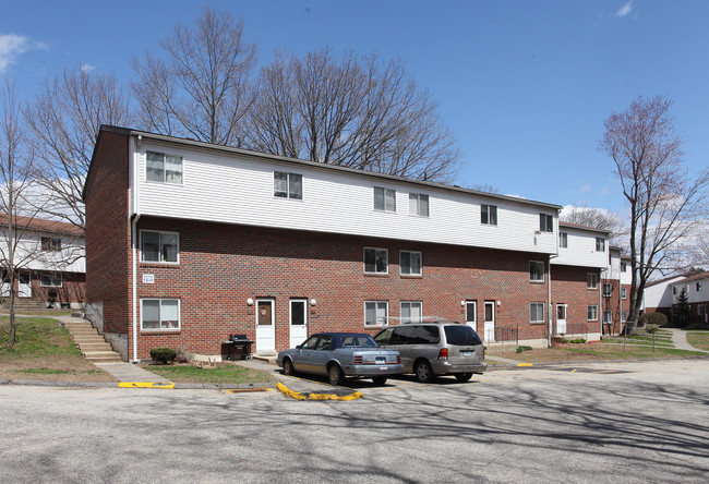 Kingswood Apartments in Willimantic, CT - Building Photo - Building Photo