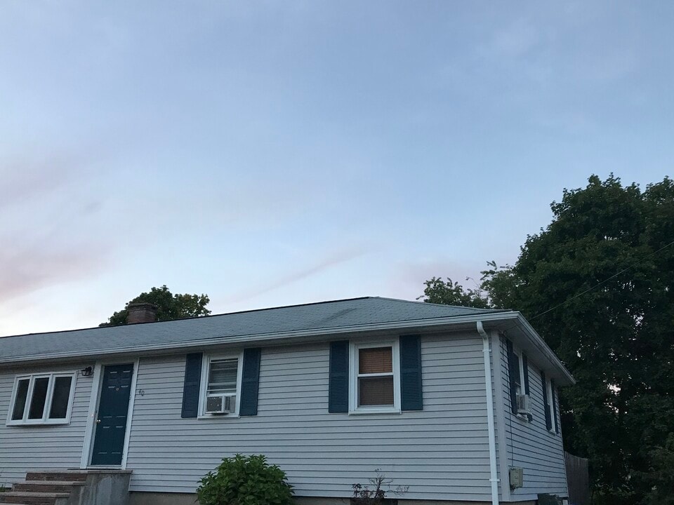 40 Neillian Way, Unit 40 Neillian Way Bedford in Bedford, MA - Foto de edificio