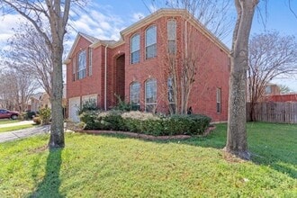 3015 Honey Locust Dr in Euless, TX - Building Photo - Building Photo