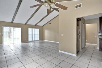 3124 W Burke St in Tampa, FL - Building Photo - Building Photo