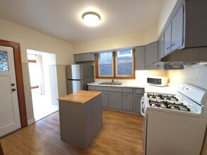 1630 W 38th Pl in Chicago, IL - Building Photo - Building Photo