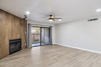 7950 E Starlight Way, Unit 131 in Scottsdale, AZ - Building Photo - Building Photo