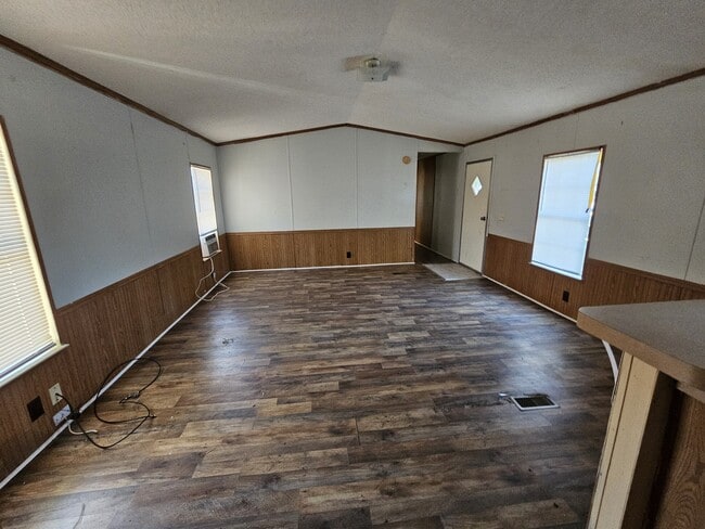 115 Mary Ave in Huntsville, TX - Building Photo - Building Photo