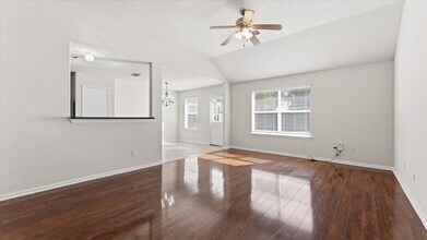 8623 Sorrel Meadows Dr in Tomball, TX - Foto de edificio - Building Photo