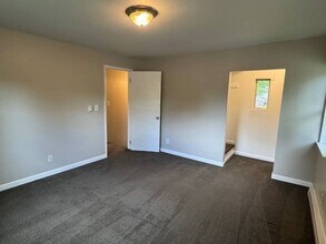 8217 Dallas Ave S in Seattle, WA - Building Photo - Building Photo