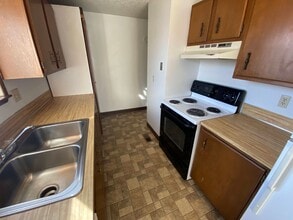 421 Summit Dr in Riverton, WY - Building Photo - Building Photo