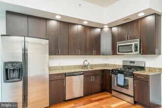 22 S Front St in Philadelphia, PA - Building Photo - Building Photo