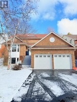 41 Broadbridge Dr in Toronto, ON - Building Photo
