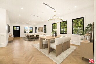 4539 Longridge Ave in Los Angeles, CA - Building Photo - Building Photo