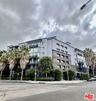 629 Traction Ave in Los Angeles, CA - Building Photo