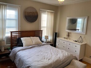 80 Quincy St, Unit 1 in Medford, MA - Foto de edificio - Building Photo