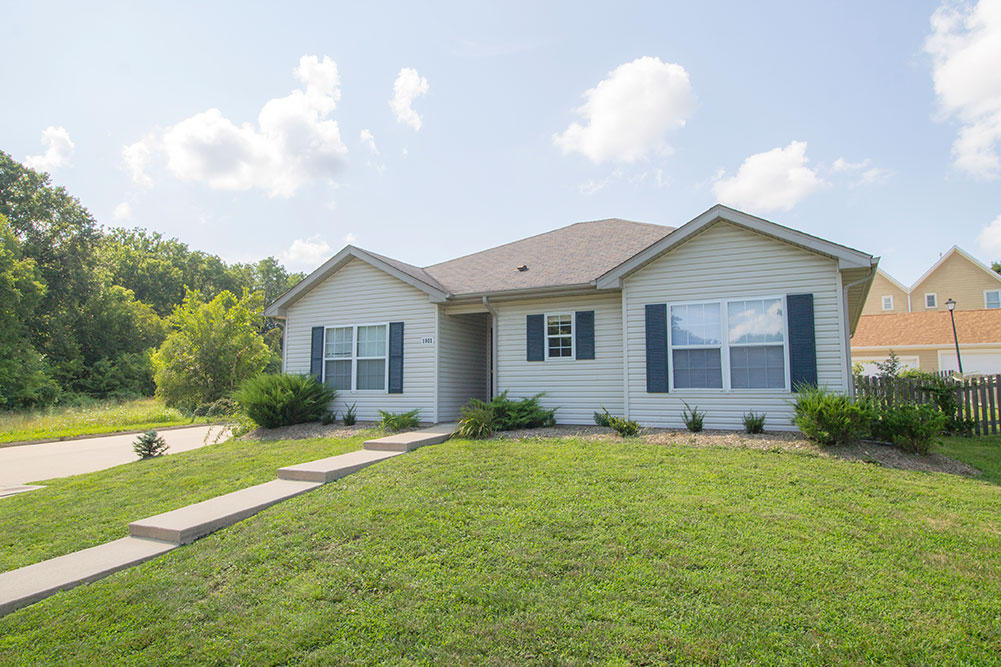 1931 Field St in Columbia, MO - Building Photo