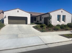 30784 Singletree in Homeland, CA - Building Photo