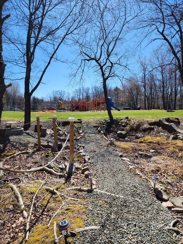 1872 Beverly Ct photo'