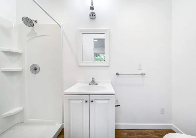 554 N Cambridge St in Orange, CA - Building Photo - Building Photo