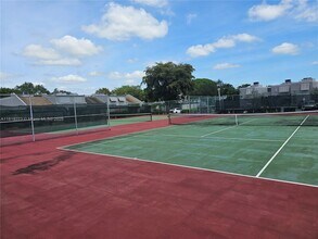 1470 NW 113th Ave in Pembroke Pines, FL - Building Photo - Building Photo
