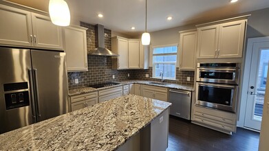 3740 Sky Haven Dr in Charlotte, NC - Building Photo - Building Photo